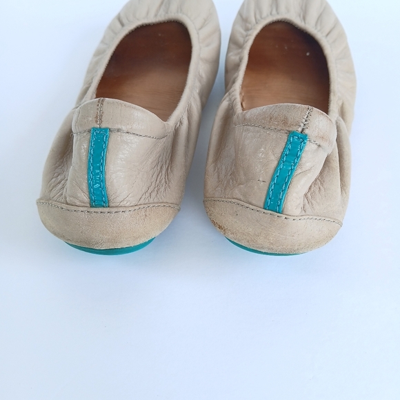 Tieks Beige Leather Ballet Flats Size 7 - Picture 3 of 9